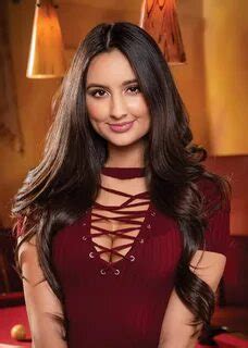 eliza lbarraxxx|HUSTLER .
